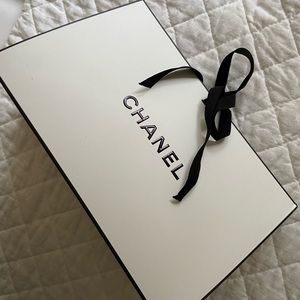 GENUINE Chanel Gift Box